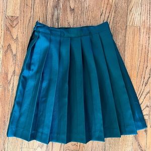 Hunter green pleated skirt